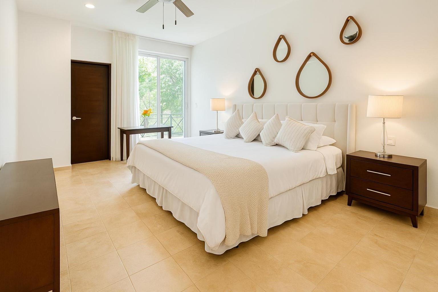 High-End Waterfront Condo at Secrets Waters, foto 6