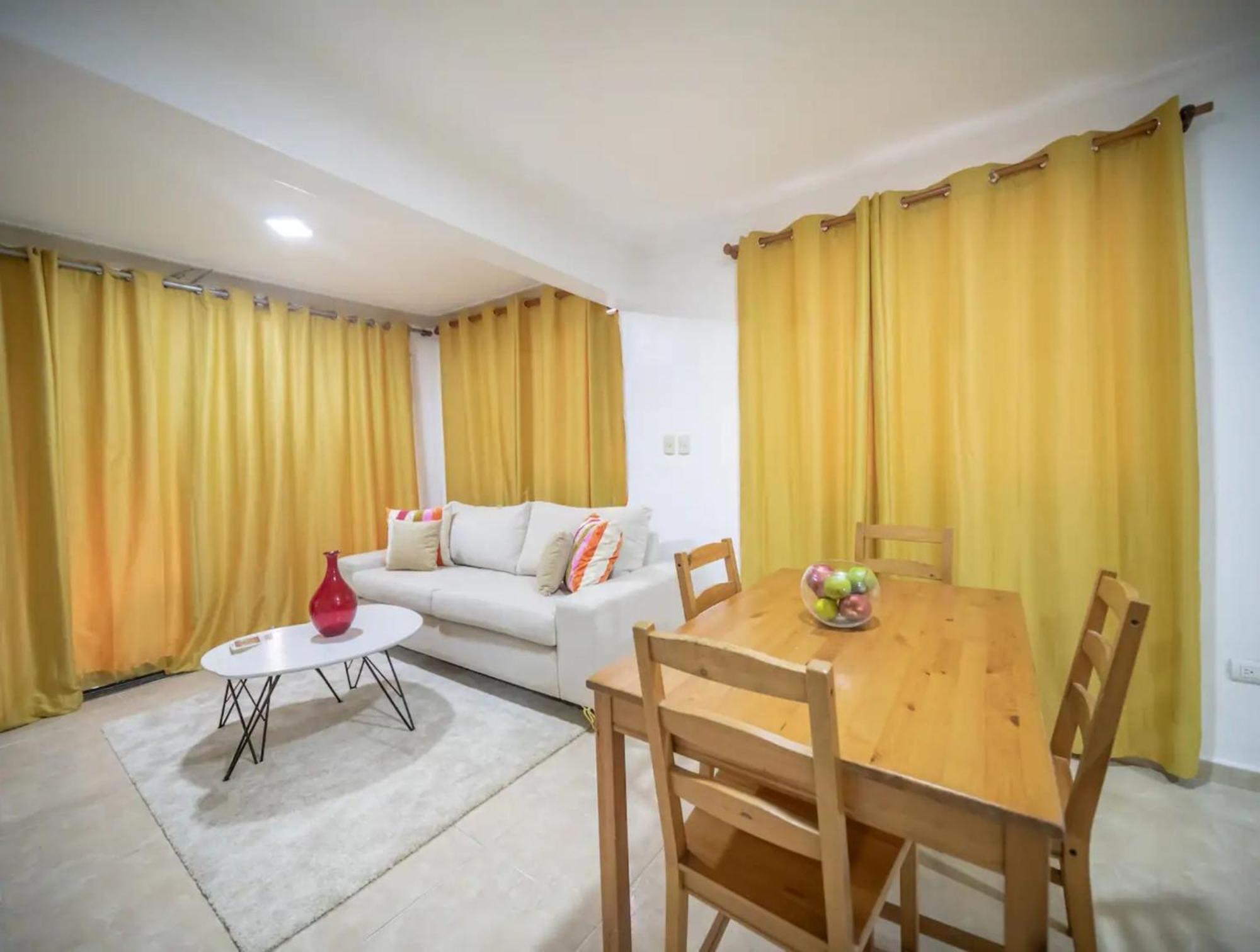 Stylish 1r-1b Apt Near The Beach And Main Street, imagen 4