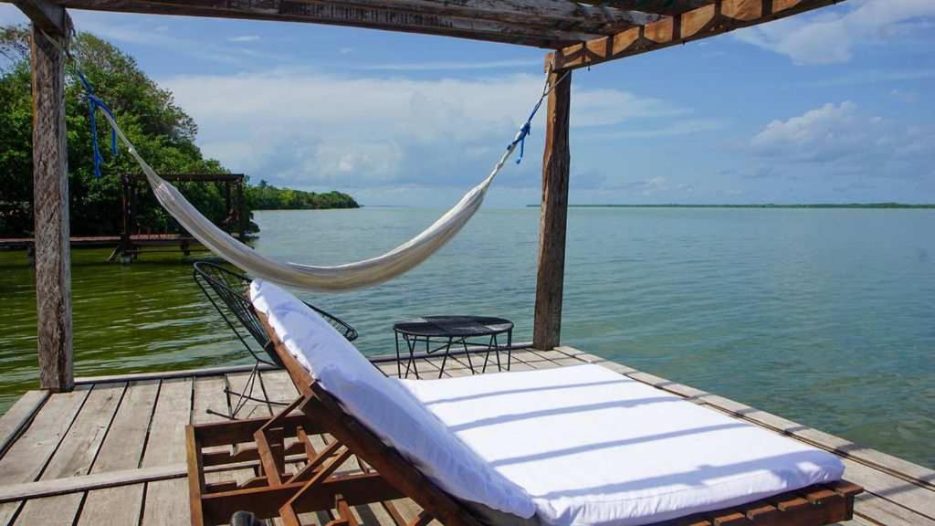 7BR Beautiful Waterfront Villa - Perfect Getaway, foto 12