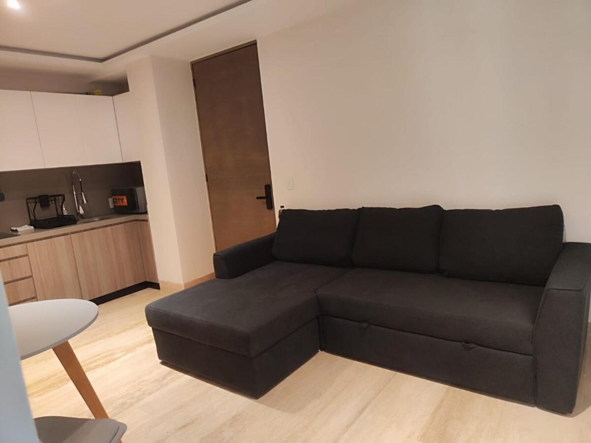 Brand-new Loft with Pool, Near Beach and Nightlife, imagen 4