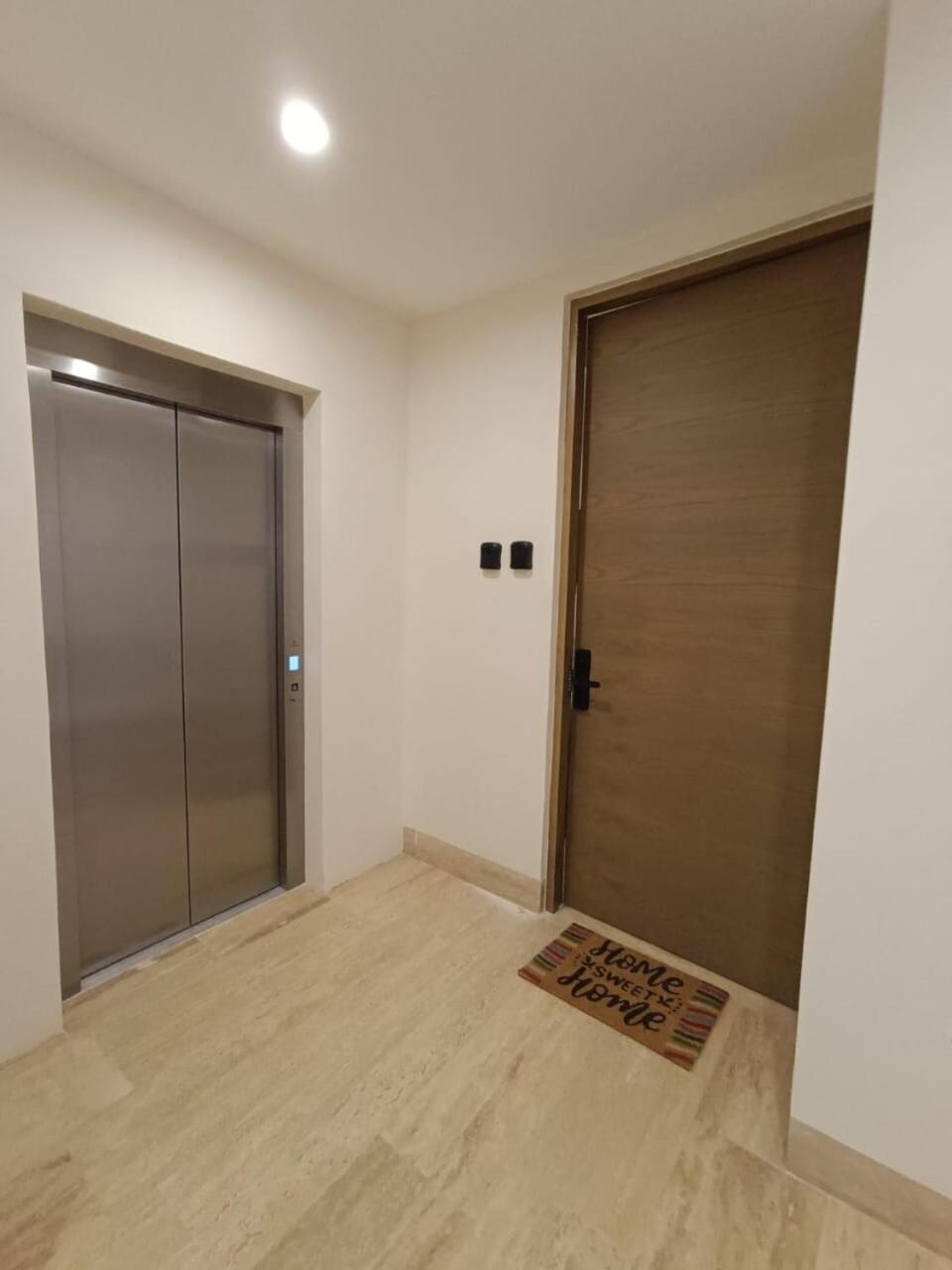 Brand-new Loft with Pool, Near Beach and Nightlife, foto 9