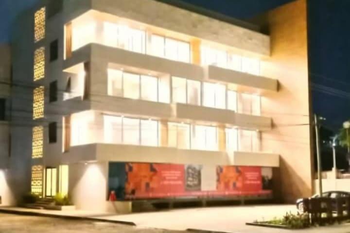 Brand-new Loft with Pool, Near Beach and Nightlife, foto 12