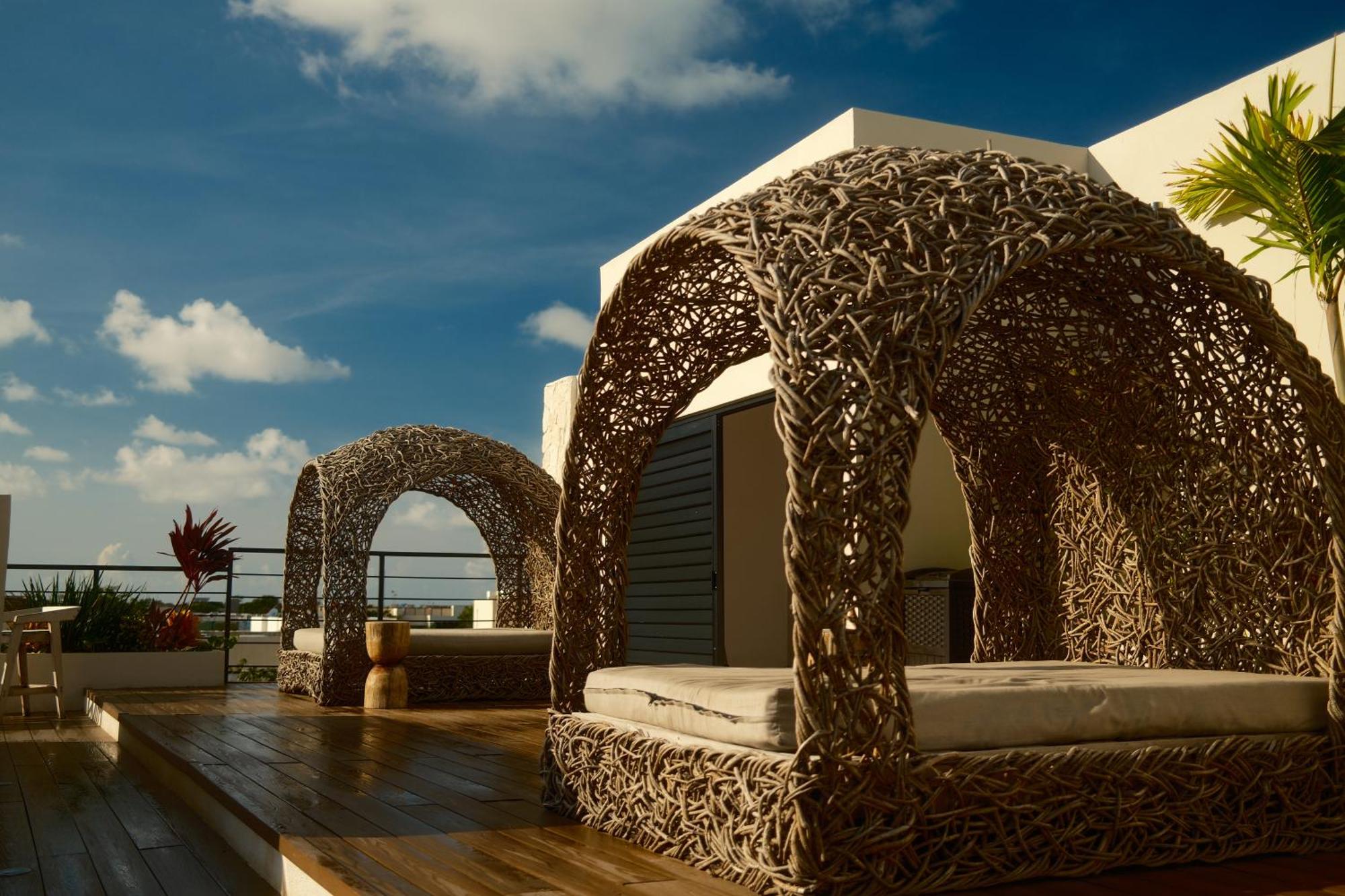Downtown Penthouse with Private Pool, Rooftop Pool and Gym, short distance from Beaches, Restaurants & Nightlife, foto 12