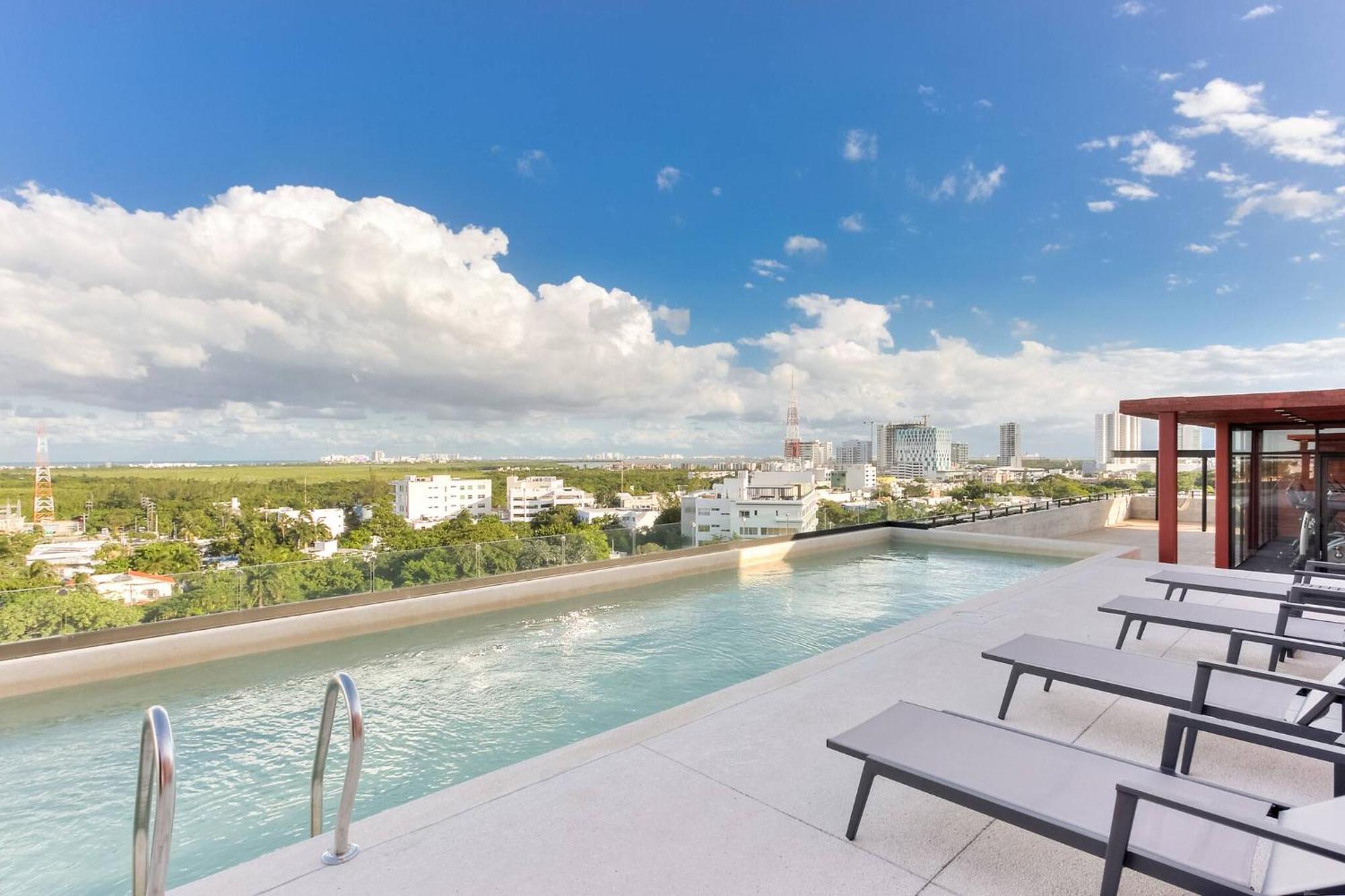 Centrally Located Apartment w Pool / Gym / Cowork, foto 13