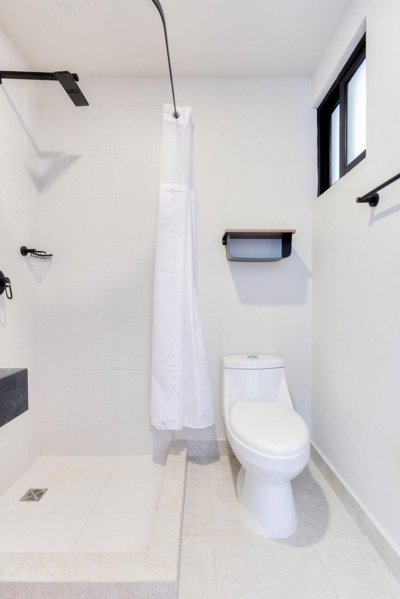 Centrally Located Apartment w Pool / Gym / Cowork, foto 9
