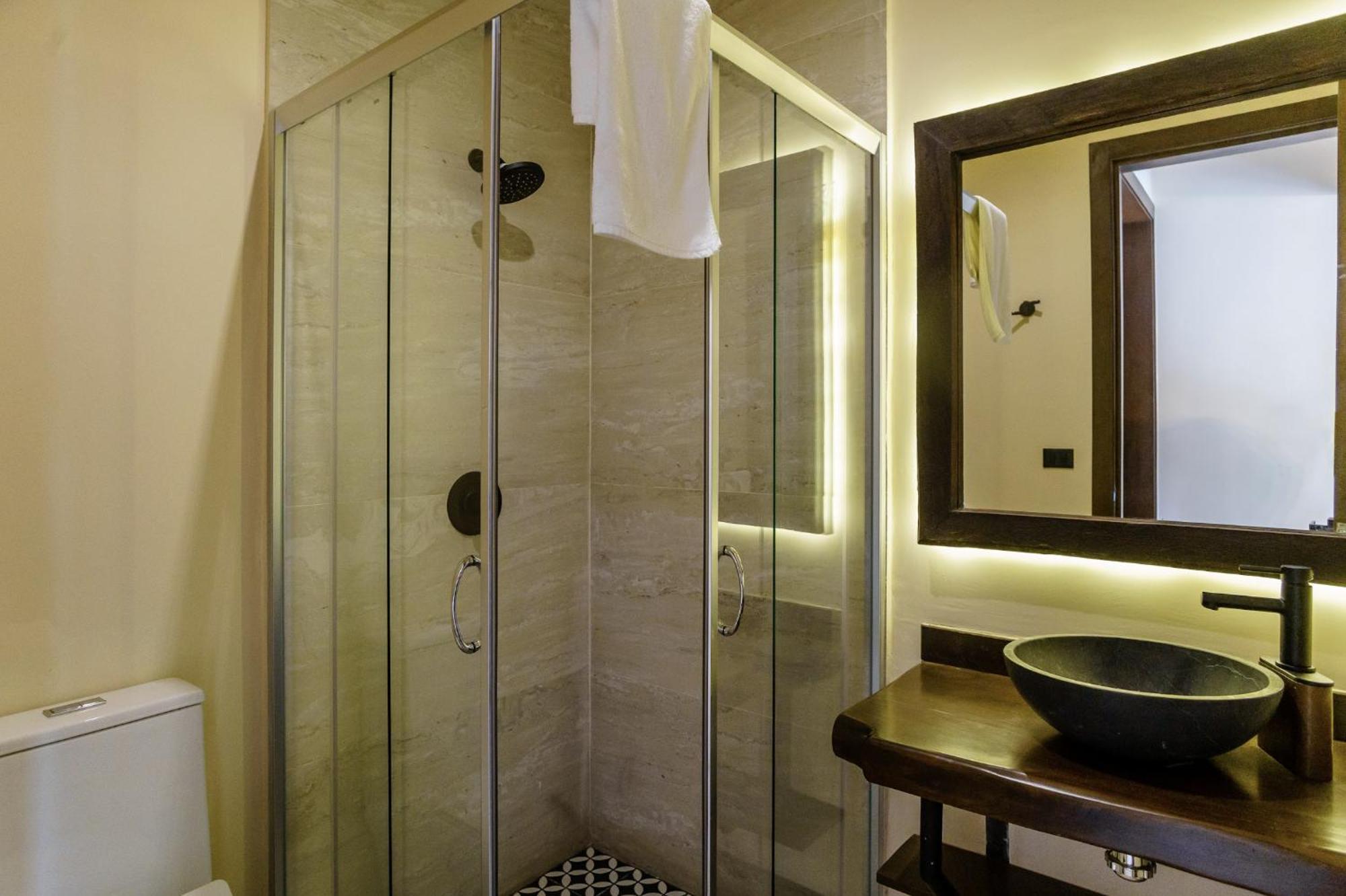 4BDR Luxury Villa 2 Private Pools 10 min Beach & Zamna, foto 16