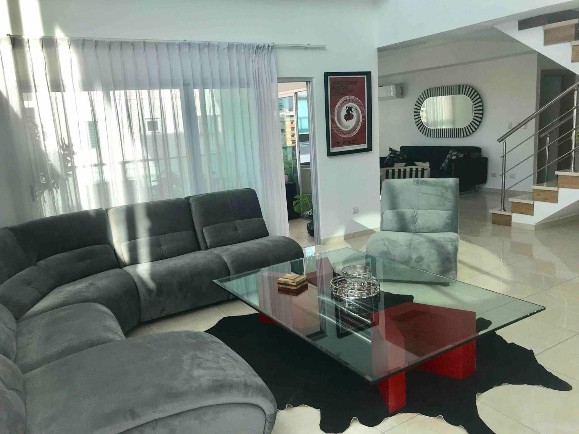 Eclectic 3 levels and 5 bedrooms penthouse