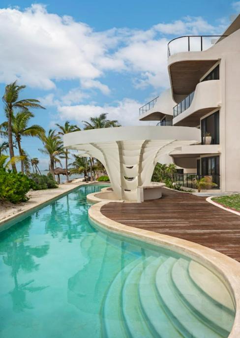 Oceanfront PH Studio with Stunning Bay Views, imagen 2