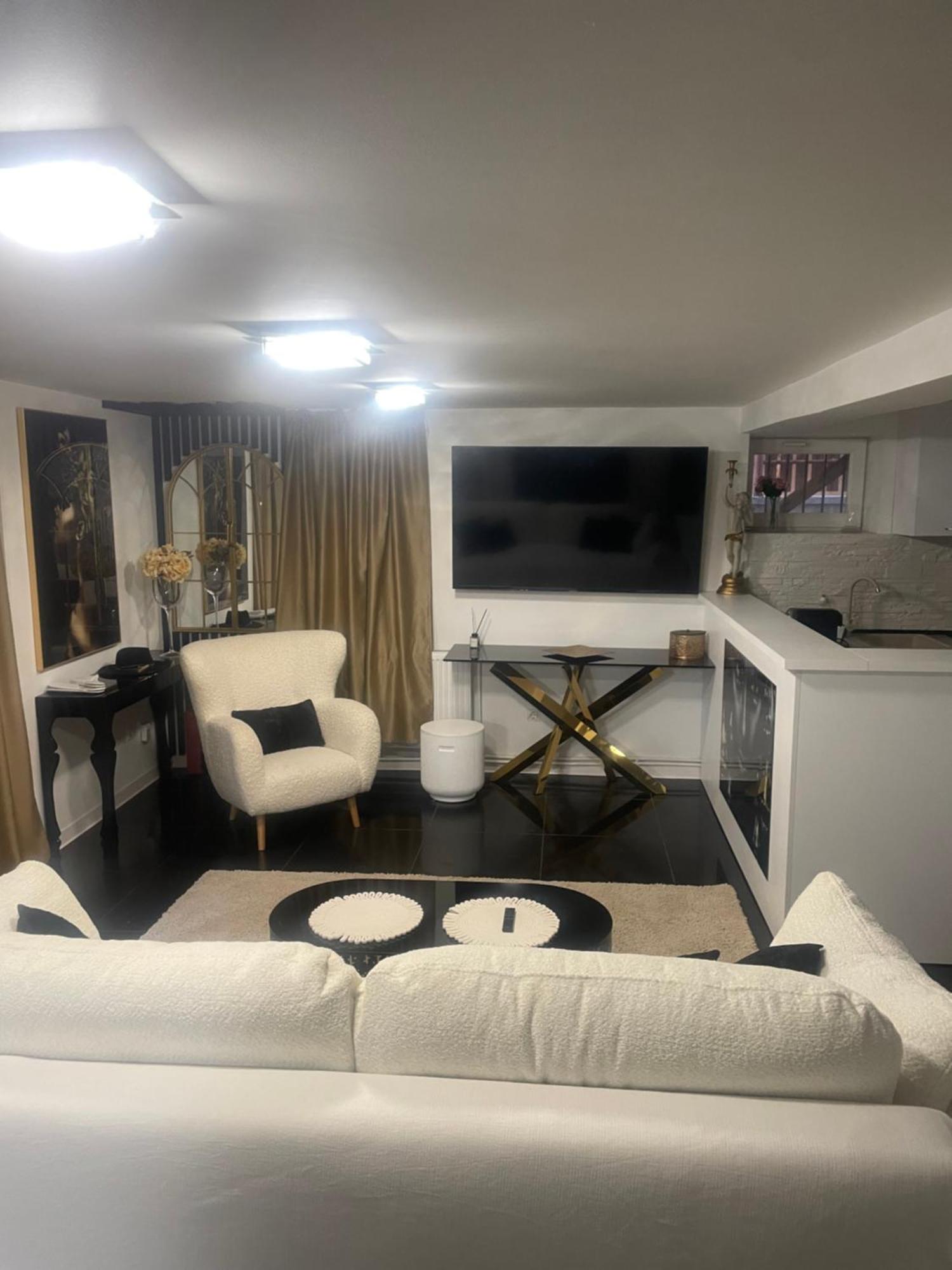 Hotel Jolie Apartments