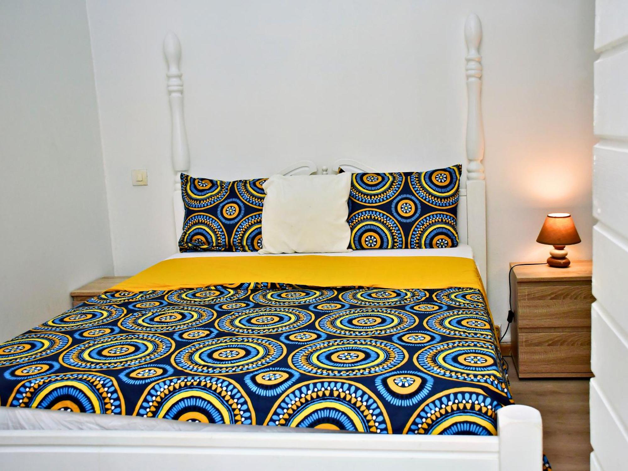 Le Sable Bleu - Évasion tropicale - Idéal Couples & Familles - PLAGE 5min - Piscine - Parking privé - Logement climatisé - Vue sur les palmiers - Restau snack familial sur place, imagen 3