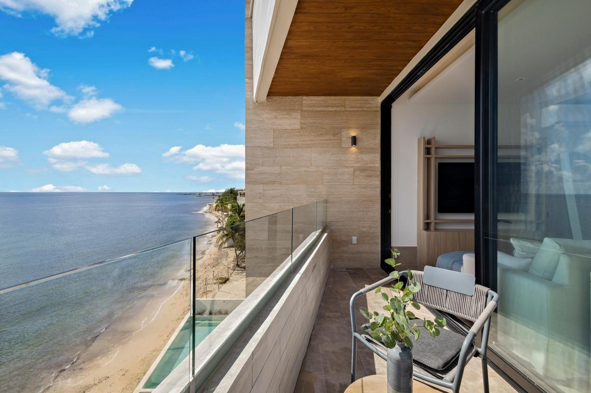 Oceanfront Luxury 2BR apartment in Puerto Morelos, foto 13