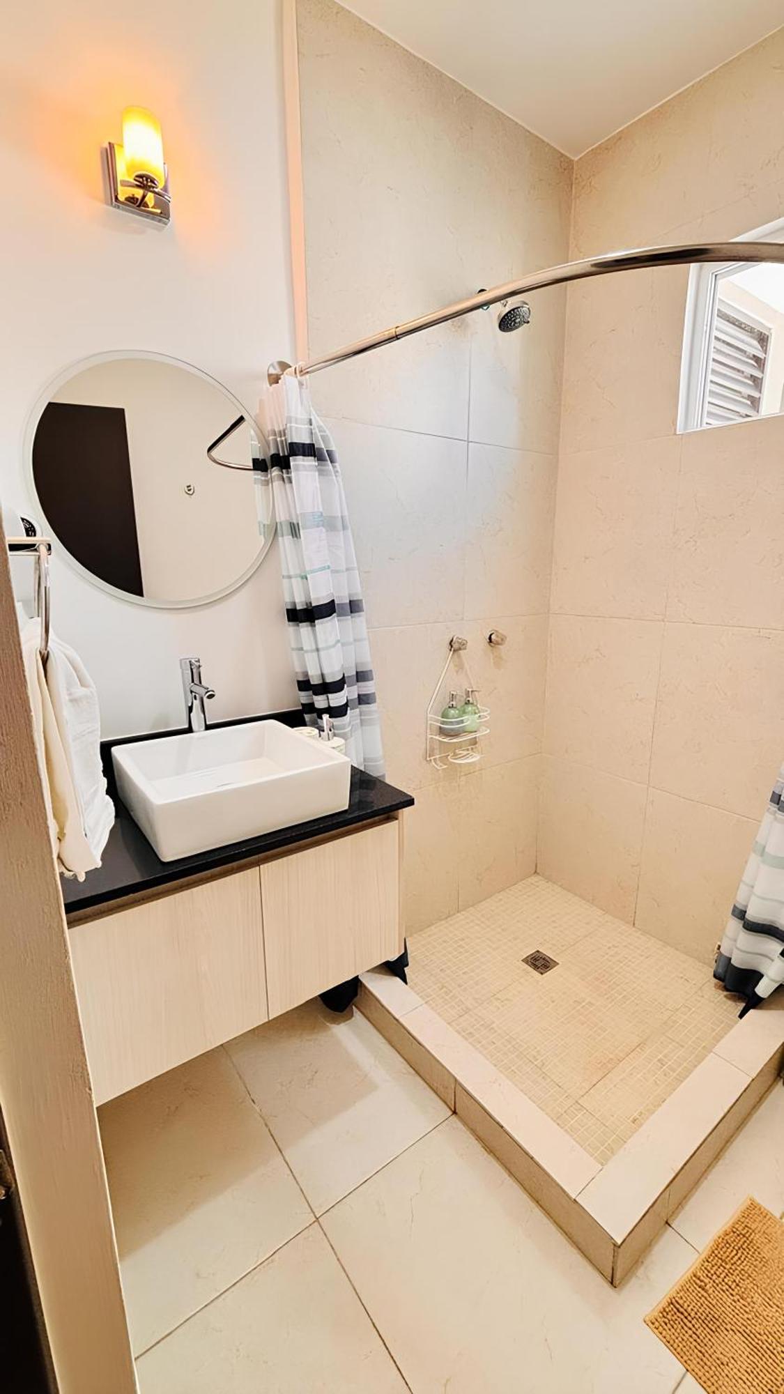 Departamento moderno con alberca ideal para una escapada cómoda, foto 9