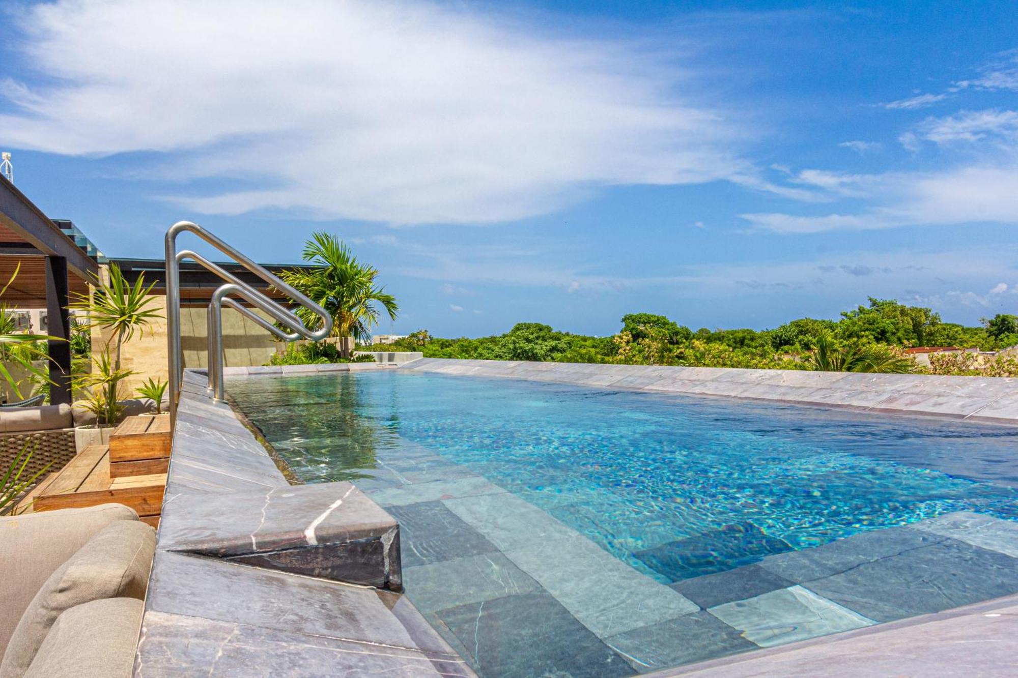Playacar Luxury 2-Bedroom Retreat - Multiple Pools