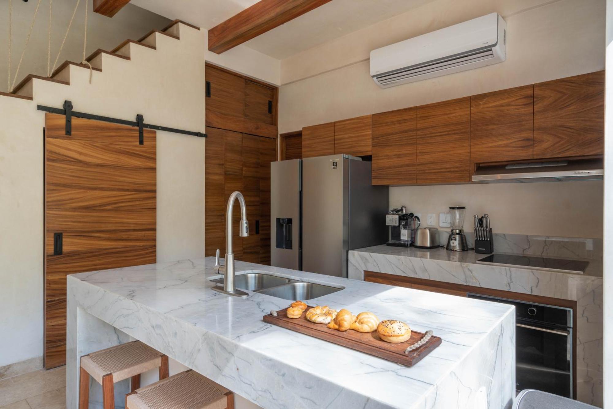Chic Villa-Apartment in Aldea Zama, Private Pool & Security, foto 11