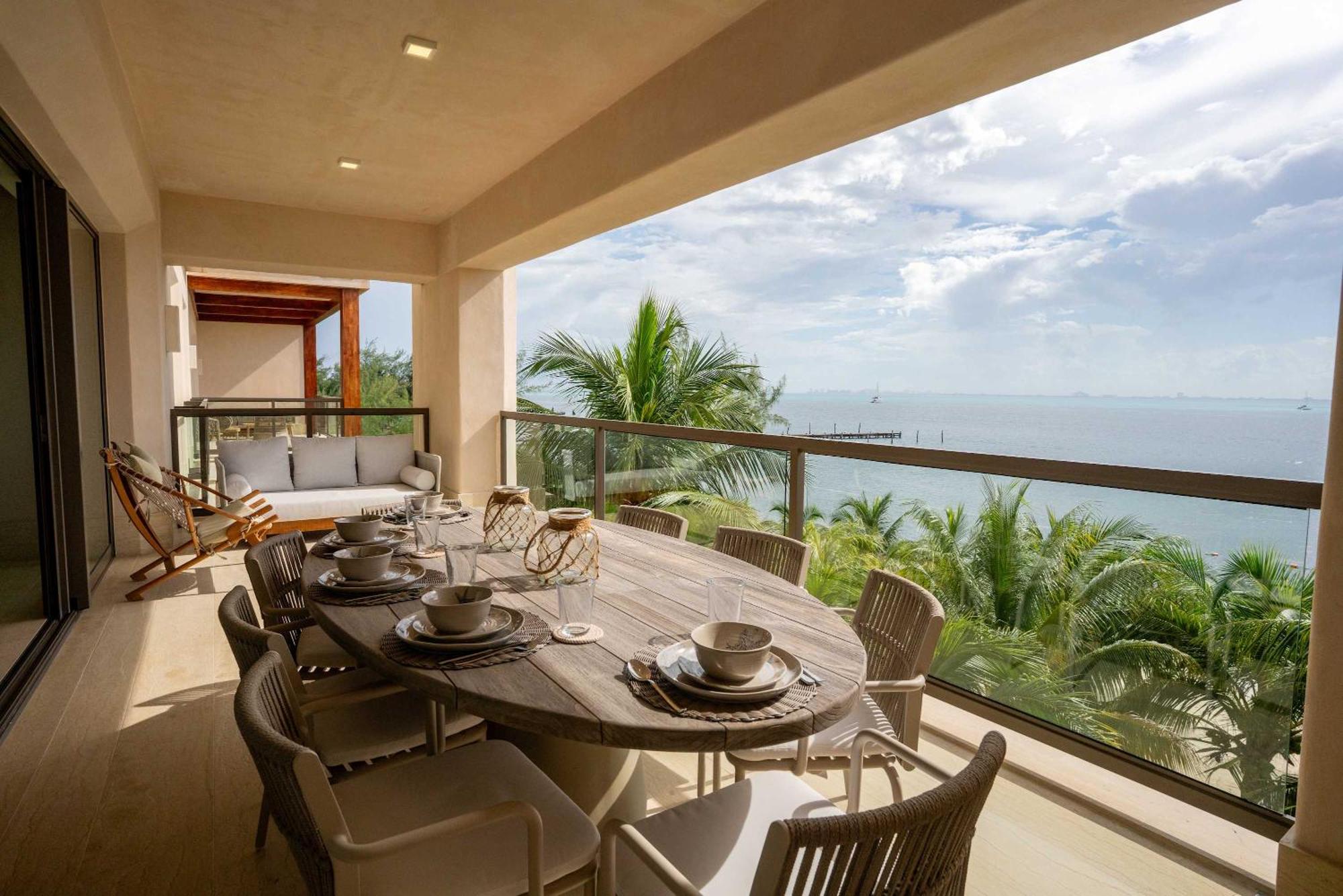 Beachfront Family Retreat - Peace & Comfort, foto 14