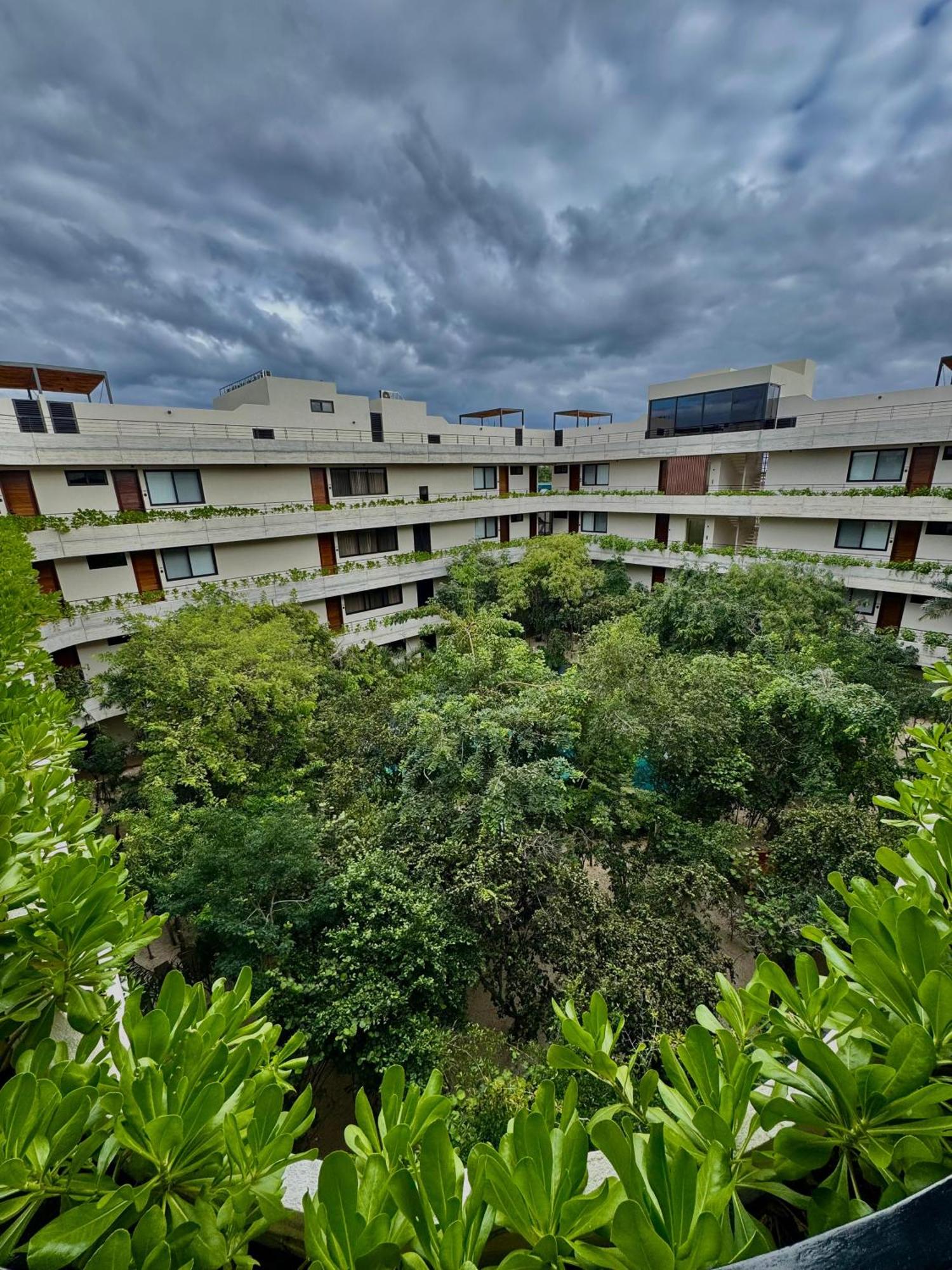 Luxury 2 Bd Roof Top Private Pool - Jungle View, imagen 4