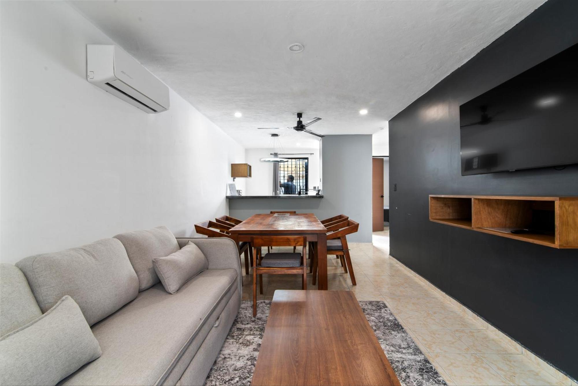 Elegante Casa Completa. Merida, Yucatan / House MR