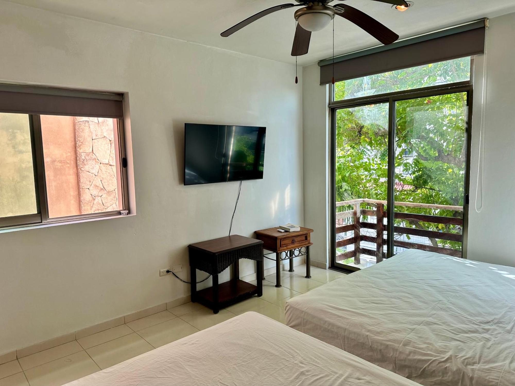 Penthouse Terraza & Jacuzzi Panorámicos, playas-cenotes y la Quinta Avenida todo caminando a 10 minutos! Muy amplio 2 niveles, excelente ubicación centro de Playa del Carmen, cerca de restaurantes, bares, área de coworking incluid, foto 13