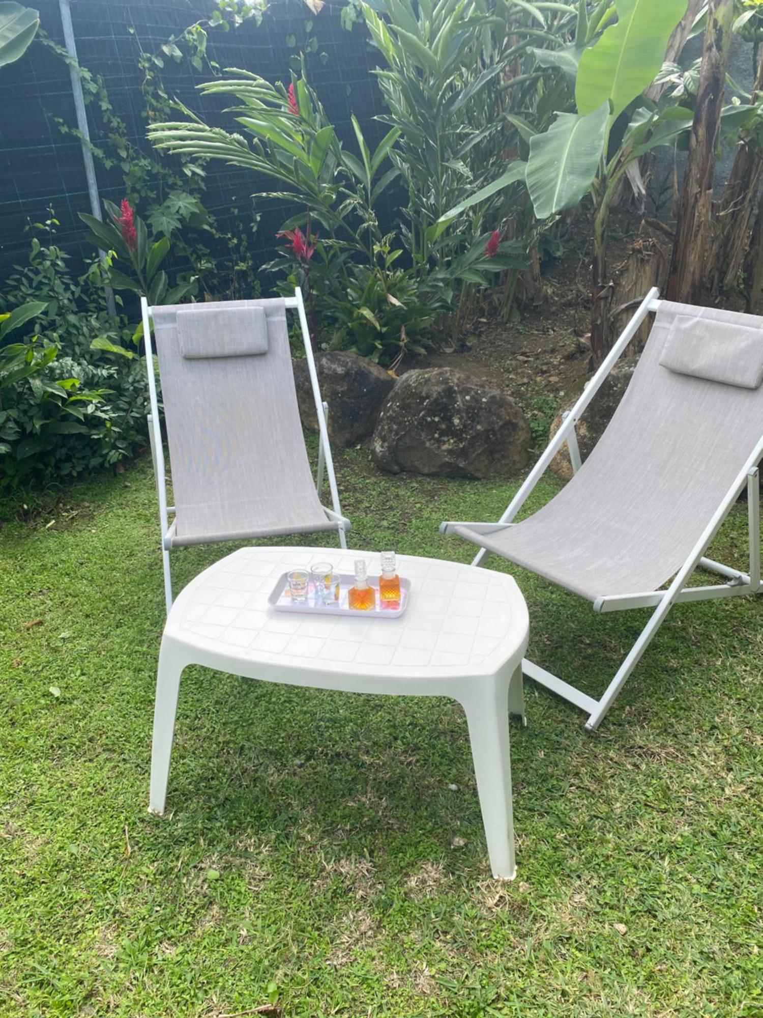 Ti Koté caché avec Jacuzzi à 10 min de la plage et des commerces, foto 12