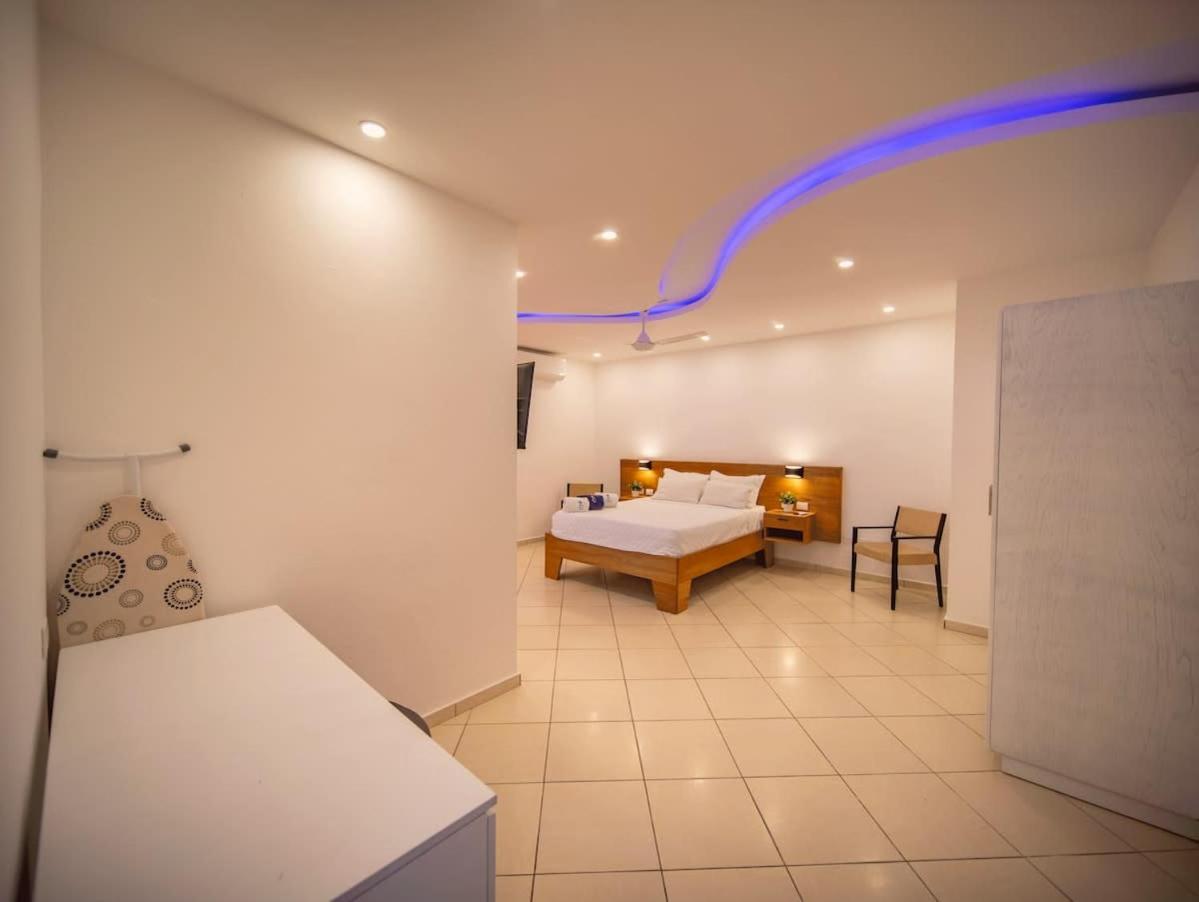 Plaza Achim 2BR APT heart of nightlife area, foto 14