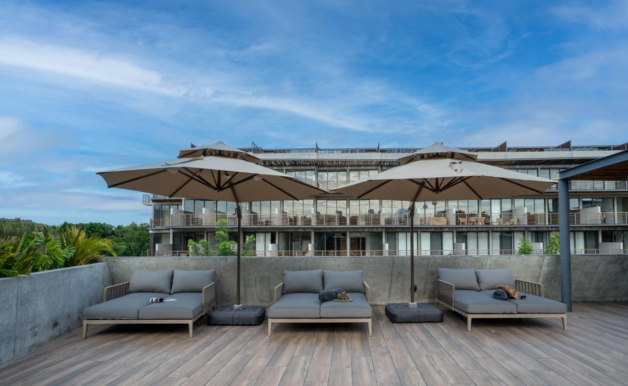Nuju Rentals - BeUtiful Apartments with Swimout-Gym-Rooftop-Pool, foto 9