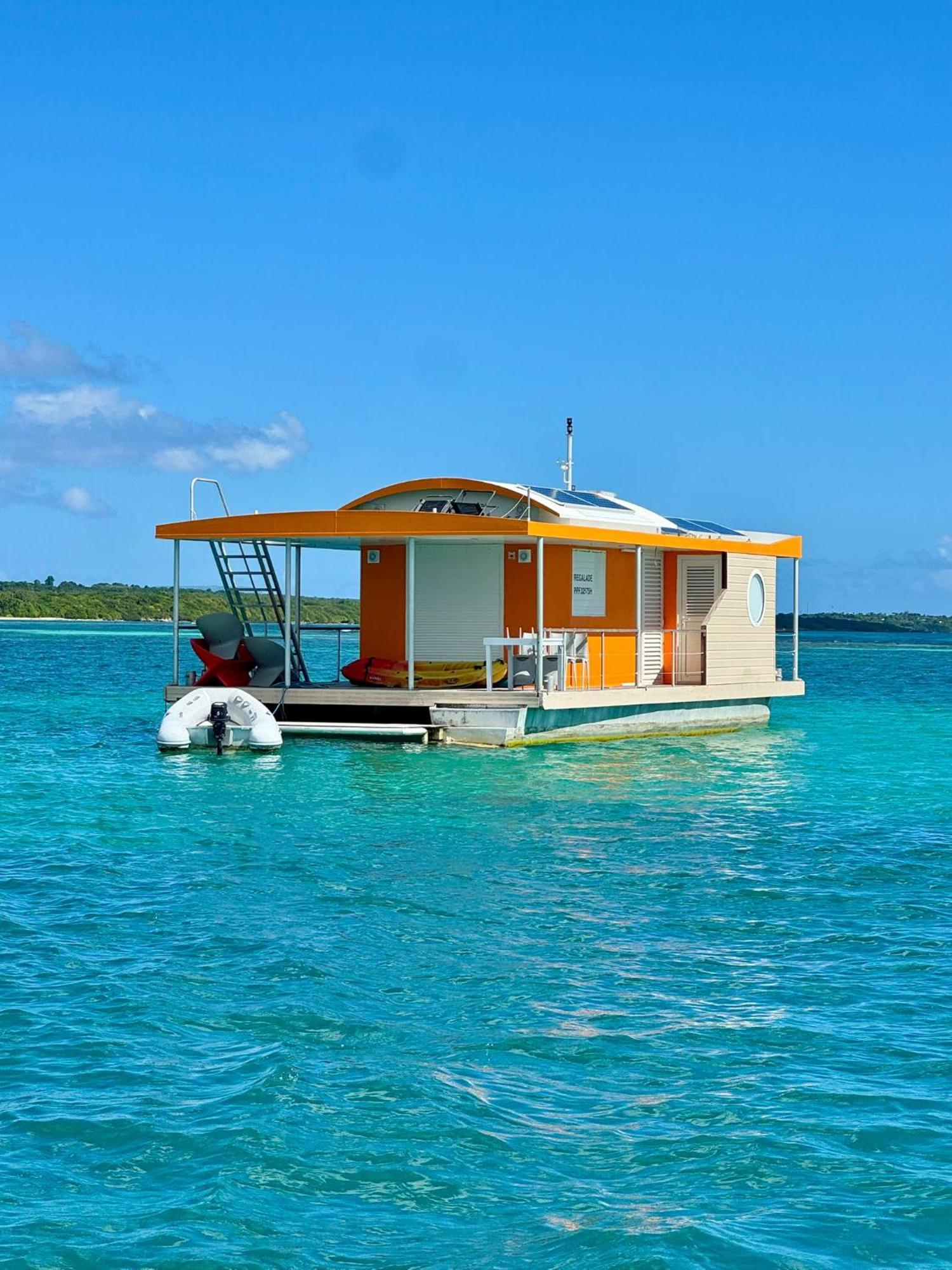 Lagoon Lodge Caraïbes -Lodge flottant sur lagon avec vue mer