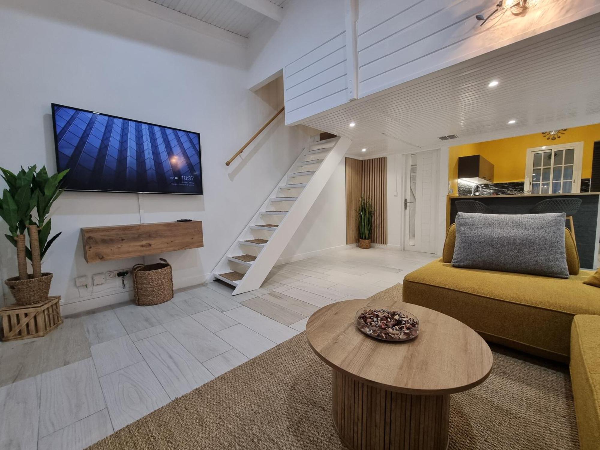 Grand appartement cosy et central en Grande-Terre