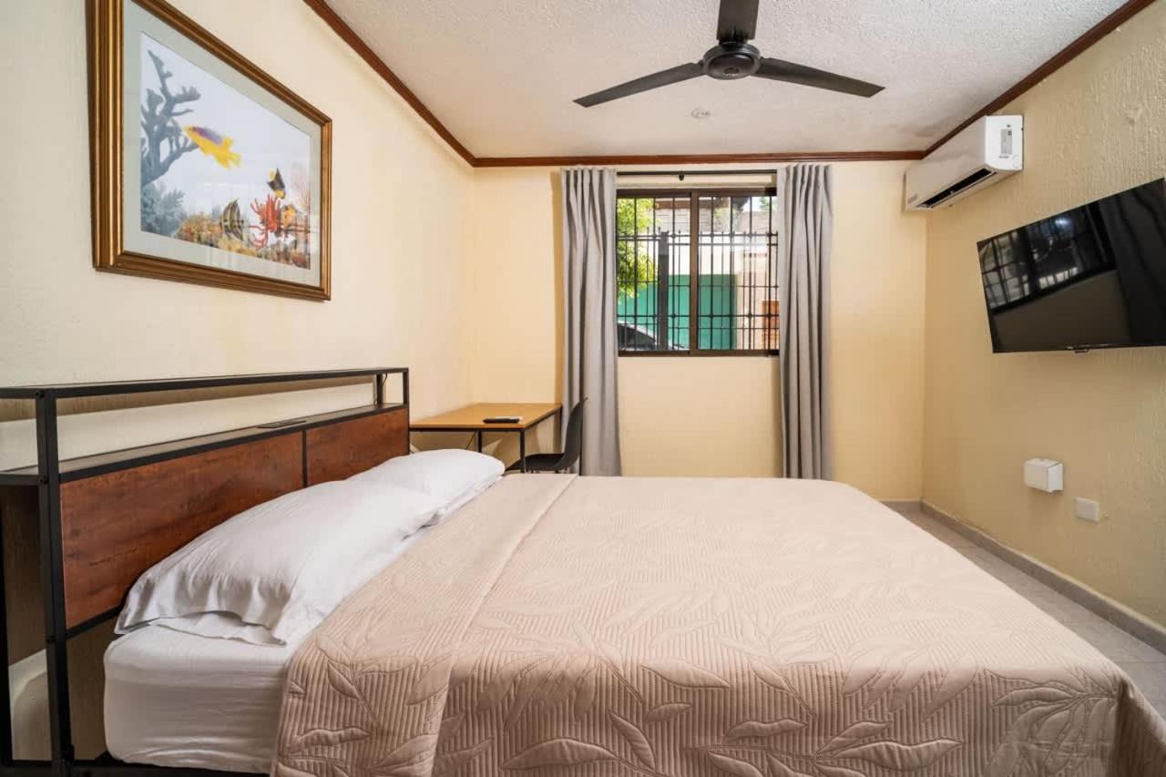 Casa Jurel Apartment Ideal Location in Cancun 2 Bedrooms WiFi and Kitchen, foto 16