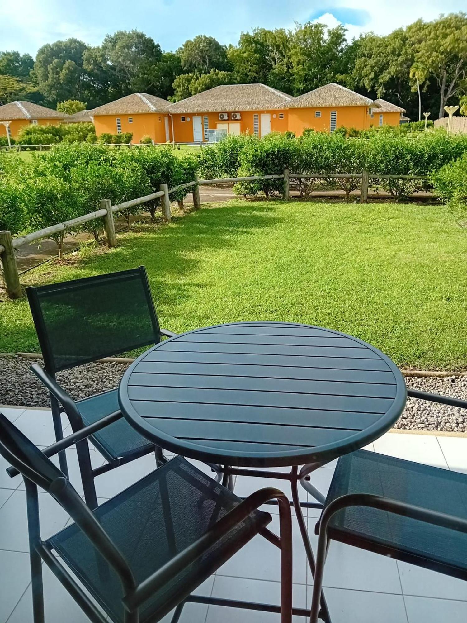 Colibri Rouj - Bungalow Cosy, proche Plage - WIFI, imagen 3