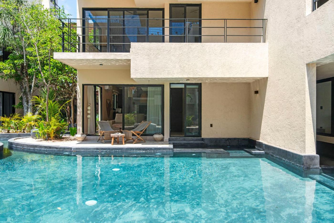 Boho chic 2BR with swim-up pool near the beach, imagen 4