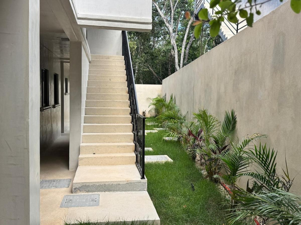 Tulum Jungle loft with Pool and rooftop near Beach and Cenotes and dowtown! Fast WiFi! Perfect for Expats, foto 14