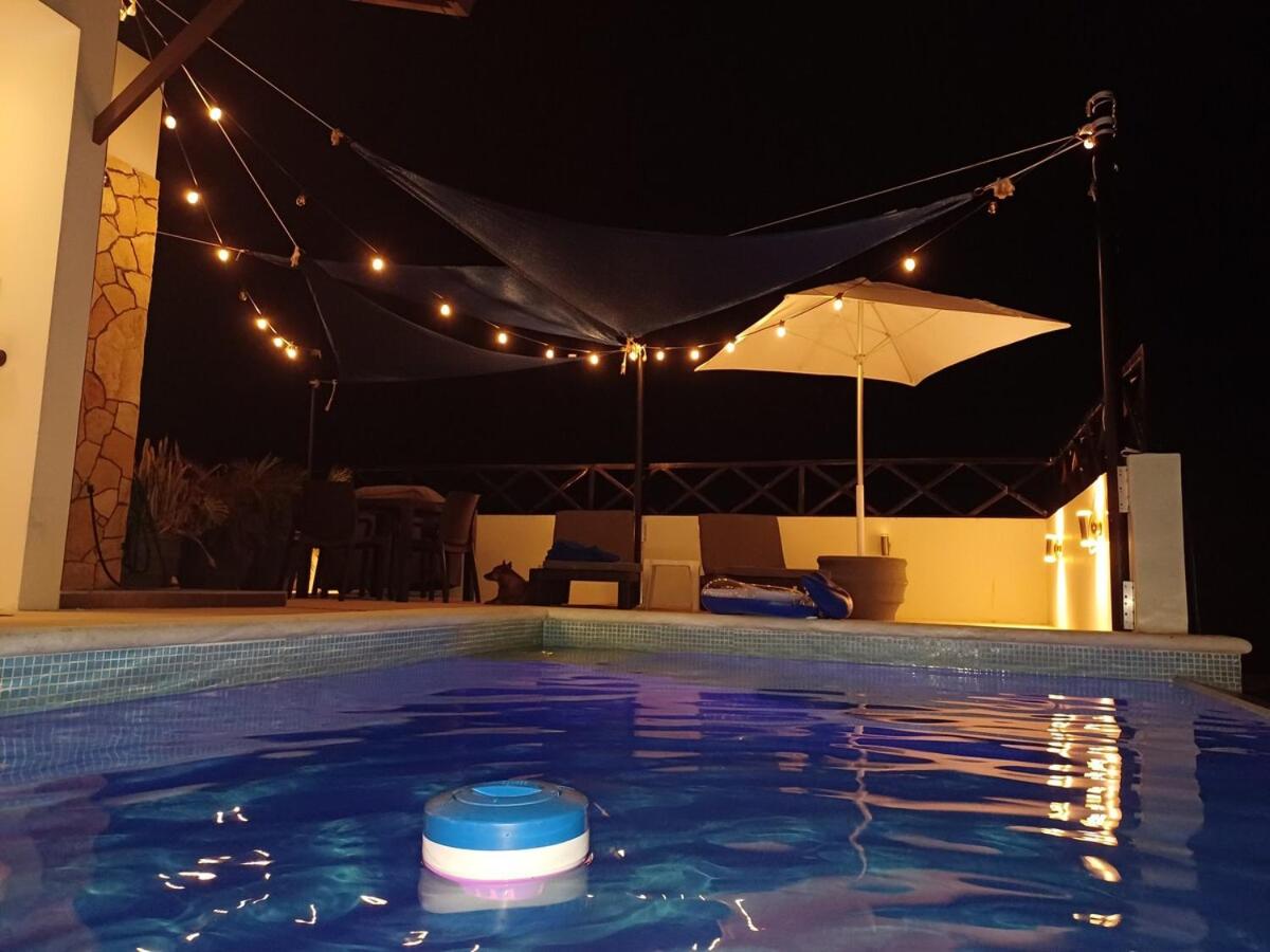 Nautica Apartment-4 guests and shared pool, imagen 4