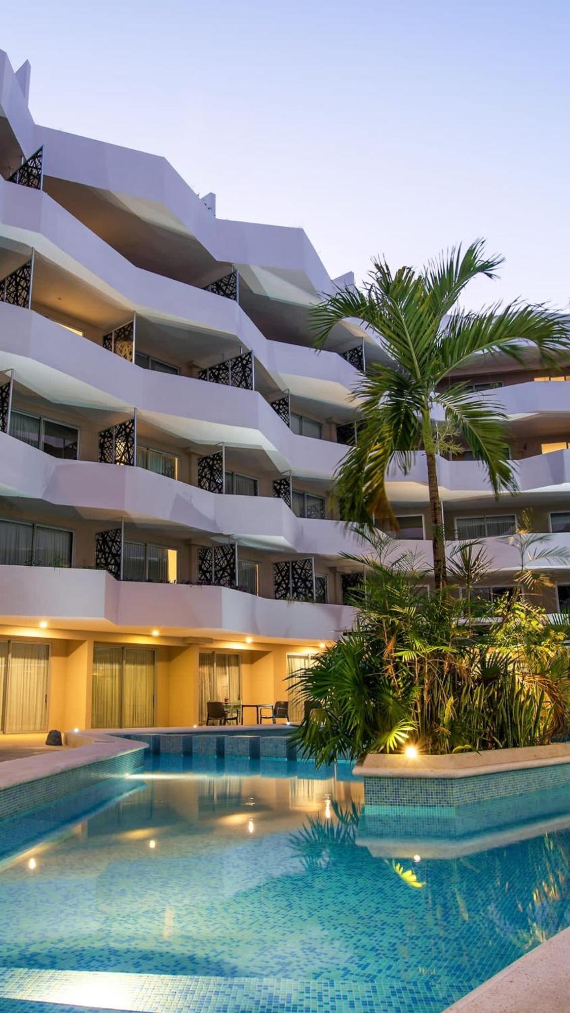 Beautiful 2BR PH, Private rooftop, Sauna, Gym, foto 14
