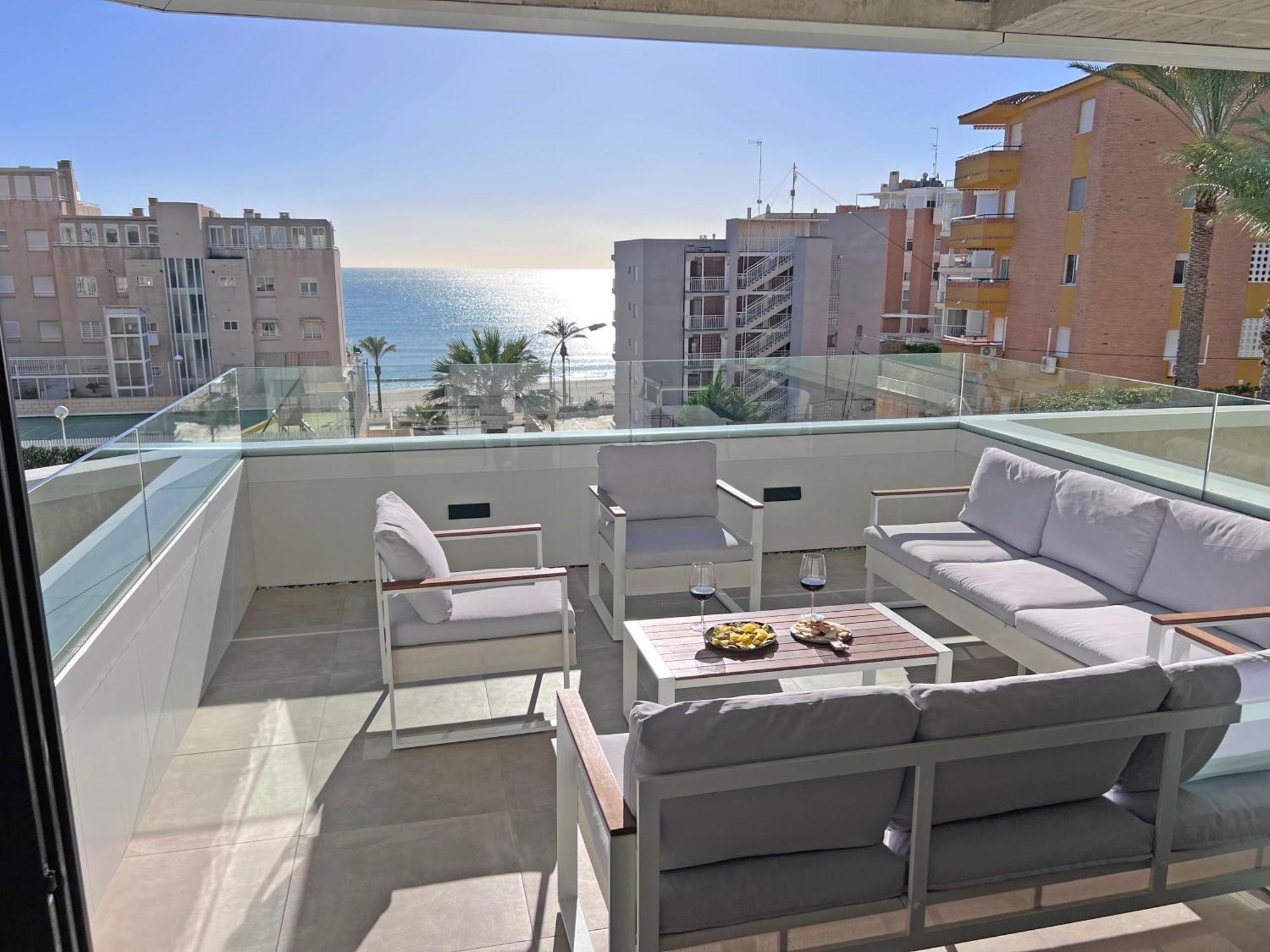 Lujo, Piscina, Terraza frente al Mar y Parking Privado - 1A