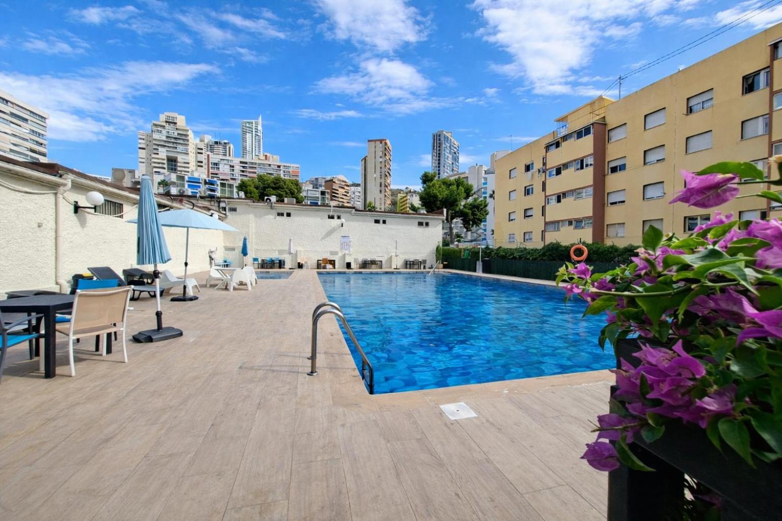 Apartment Sea View in Rincon de Loix- parking, pool, Wi-Fi, new air conditioning