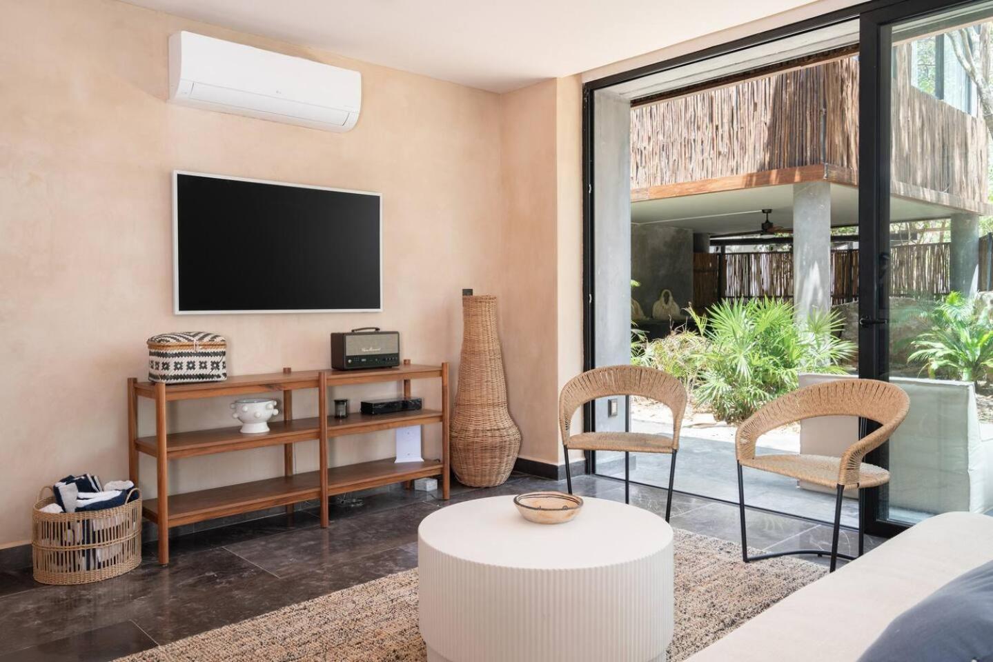 Exclusive 2BR Lock-Off Huge Terrace & Private Pool Humana Tulum, foto 14