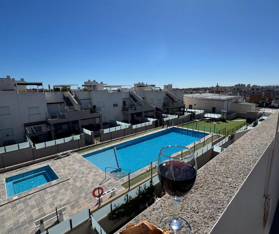 Pink Lagoon View Apartment