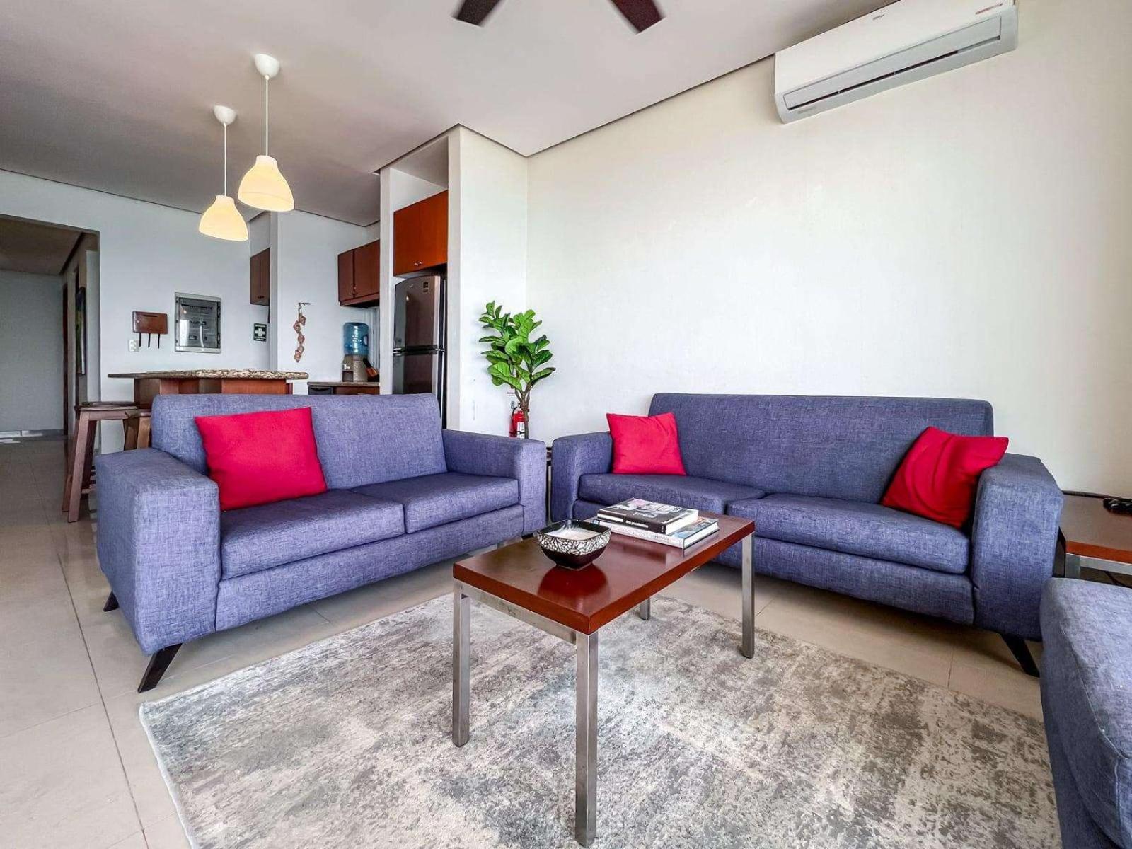 Isla Condo 403 Oceanfront Puerta al Mar in Sac Bajo, foto 6