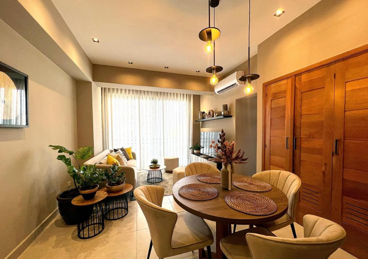 Elegant 2BR in La Esperilla with Balcony, Rooftop and Gym, imagen 2