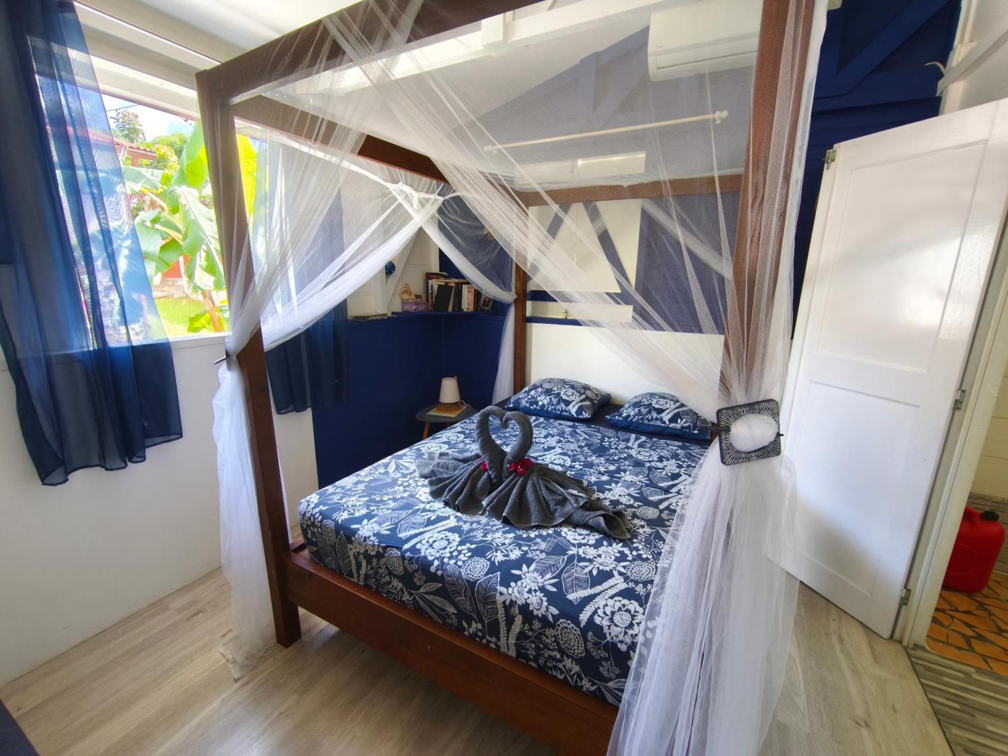 TI SOLEY Bungalow tropical avec piscine, terrasse, clim à Bouillante, foto 9