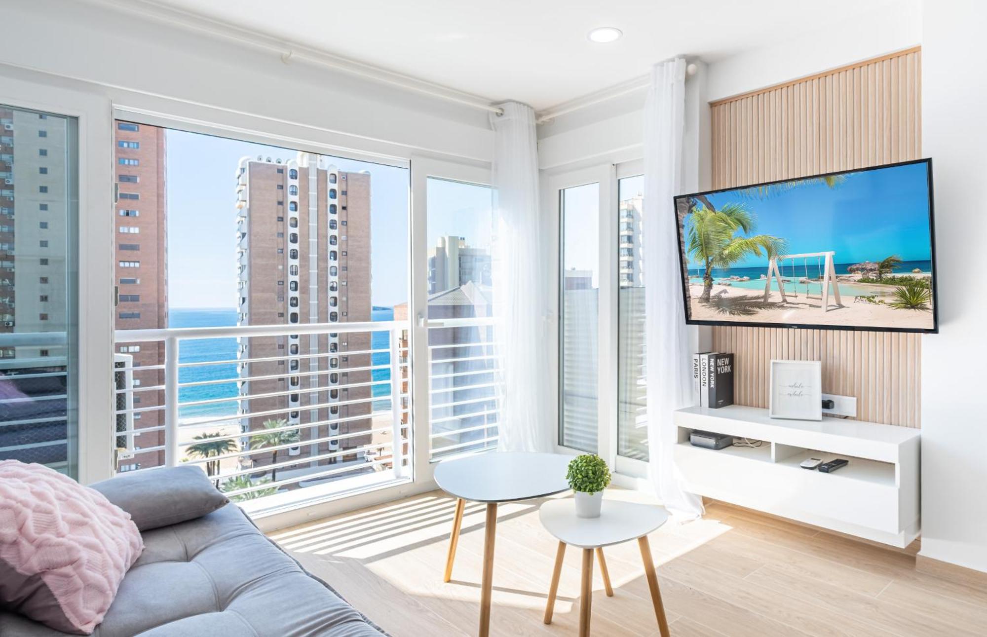 Los Caballos 12-C Apartment Levante Beach