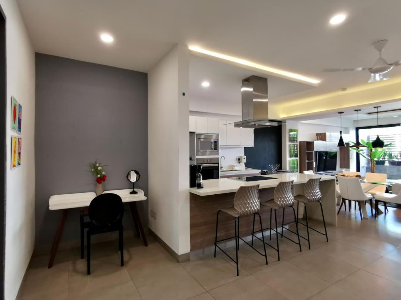 Icono 103 by Booking Guys Riviera, imagen 5