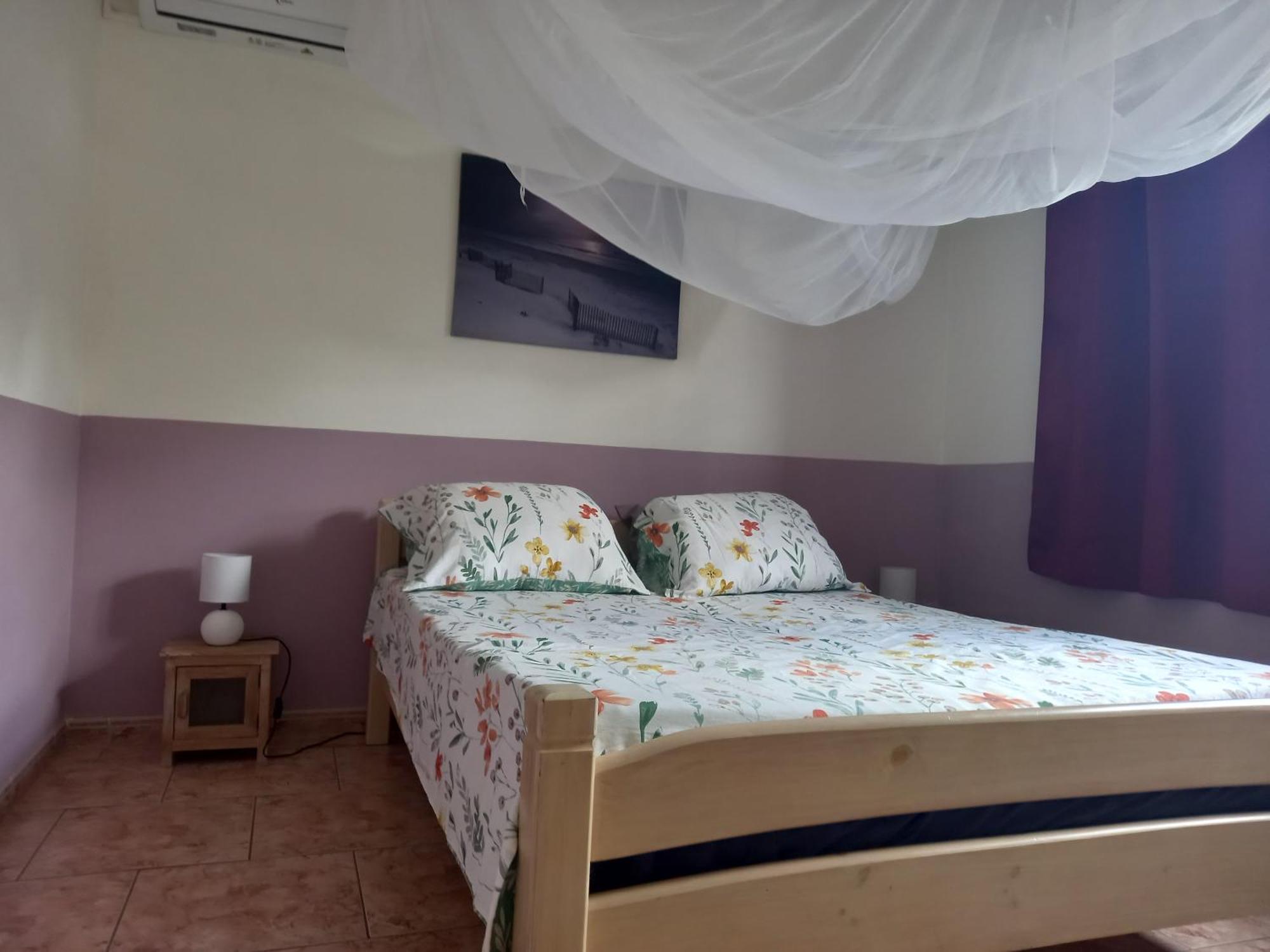 Appartement spacieux étage maison avec jardin à Ste Anne, foto 13
