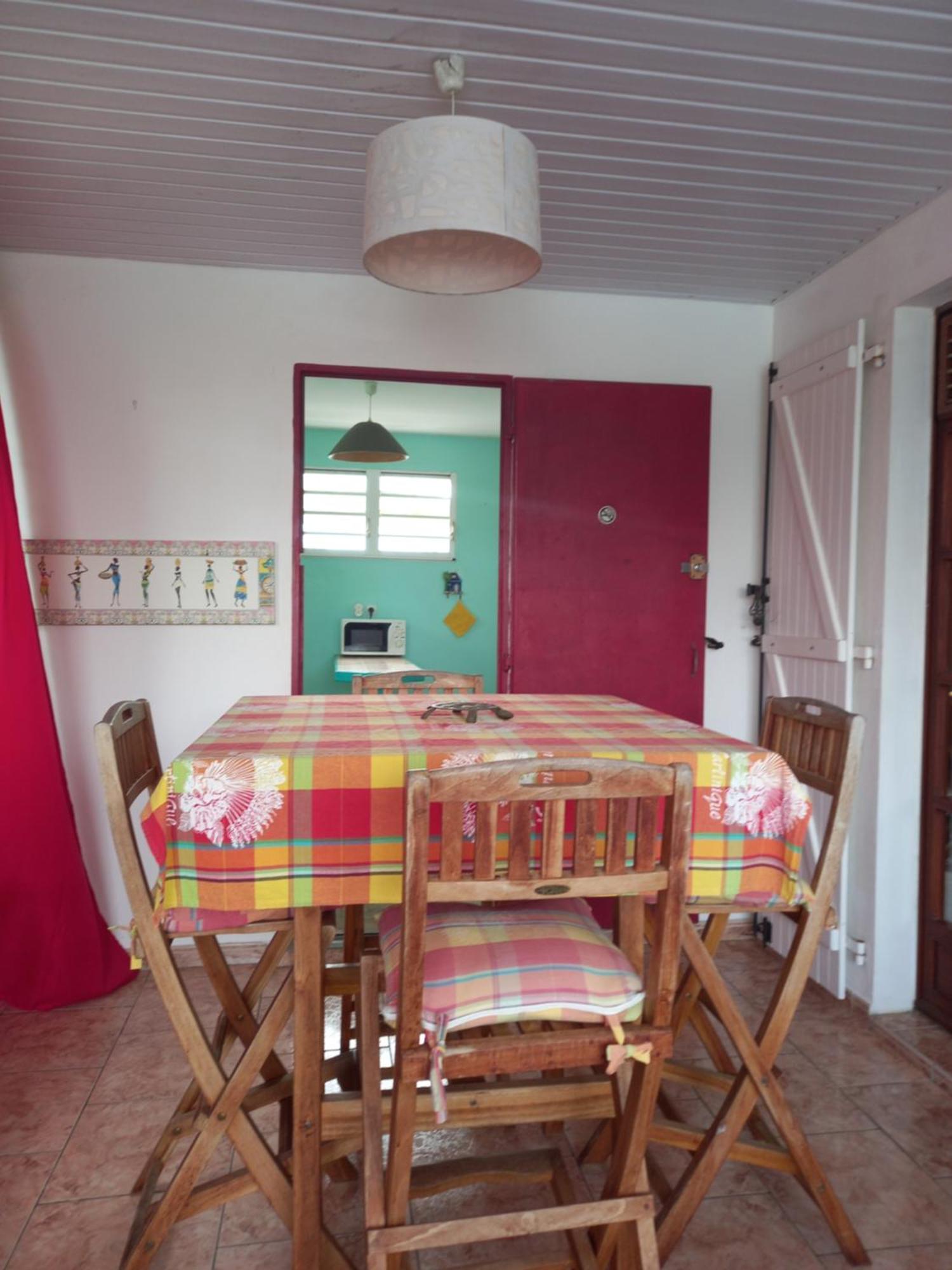 Appartement spacieux étage maison avec jardin à Ste Anne, foto 15