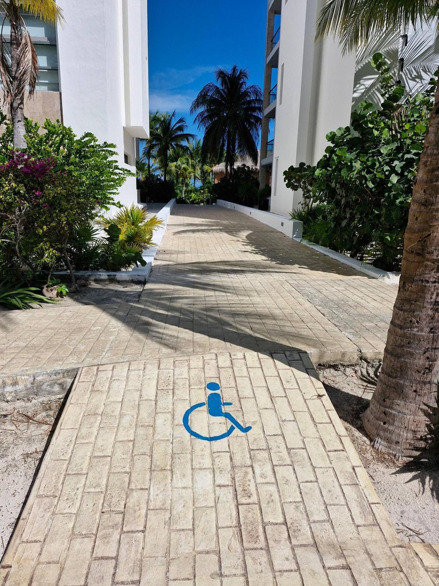 Beautiful PH in front of the Marina, foto 14