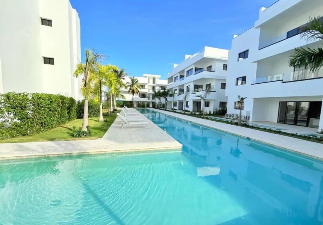 White Sands Tropical Oasis with Private Pool 3 Mins to the Beach, foto 16