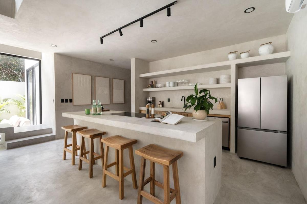 Villa Aion Amazing 5 bdr 3 Pools and Roof, imagen 2