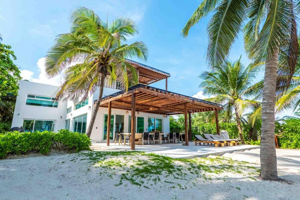 Beachfront paradise with private pool ocean view full kitchen & shaded patio - Villa Mandala
