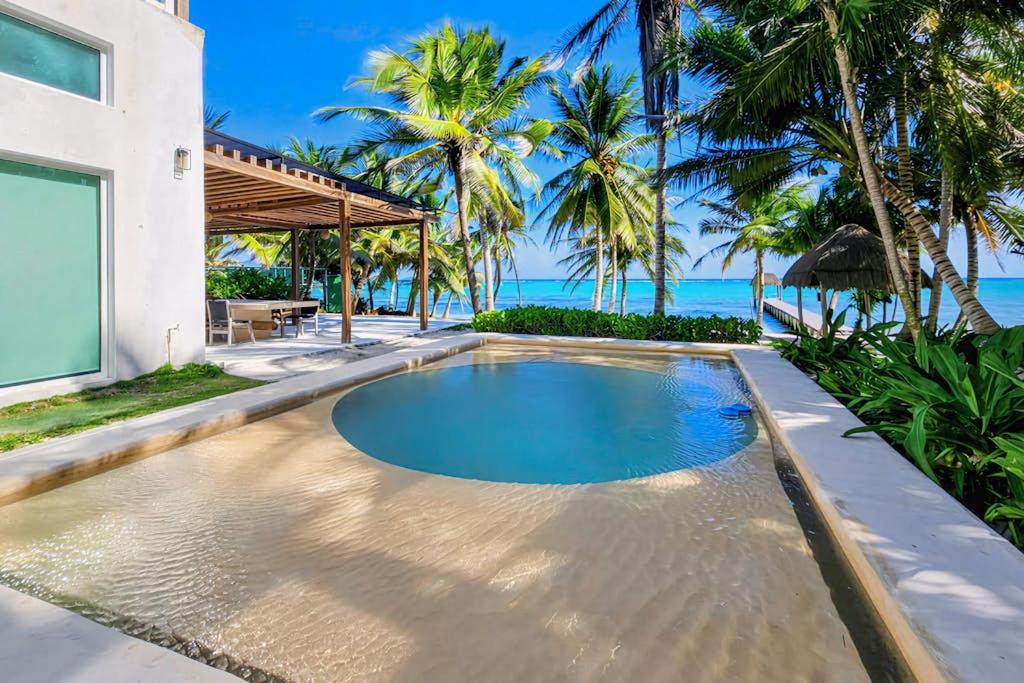 Beachfront paradise with private pool ocean view full kitchen & shaded patio - Villa Mandala, imagen 3