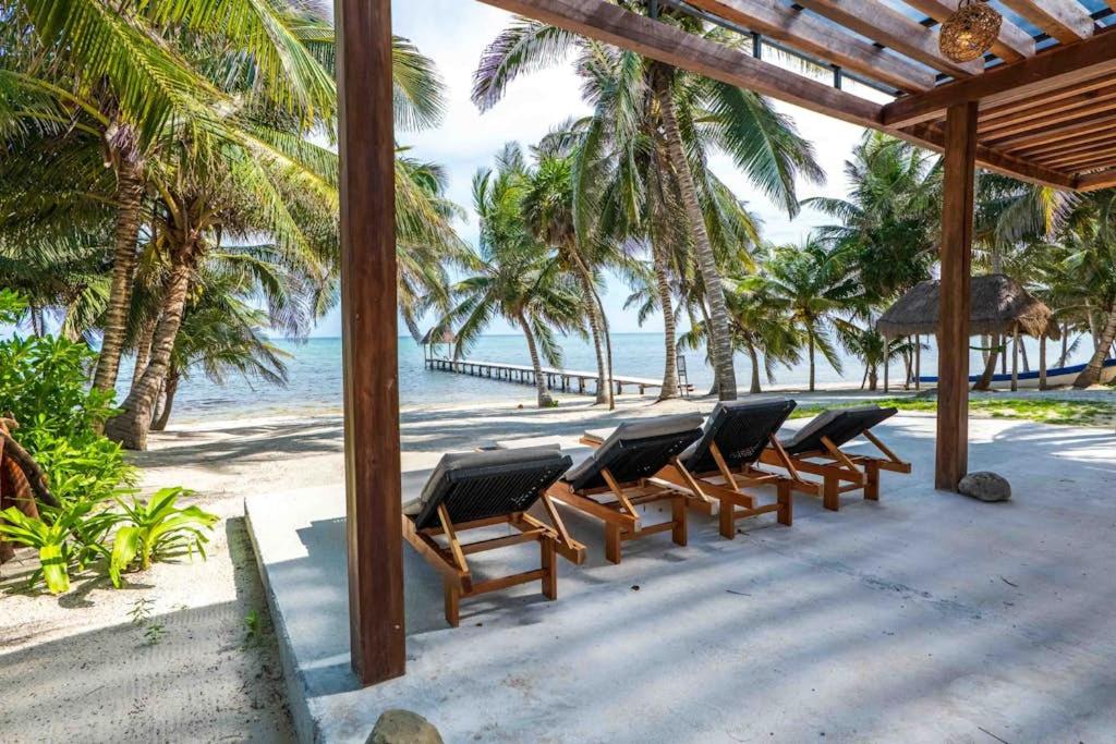Beachfront paradise with private pool ocean view full kitchen & shaded patio - Villa Mandala, foto 14